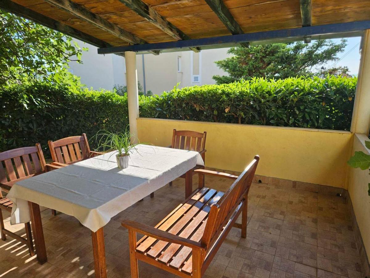 Apartmani Sanja Кленовица Экстерьер фото