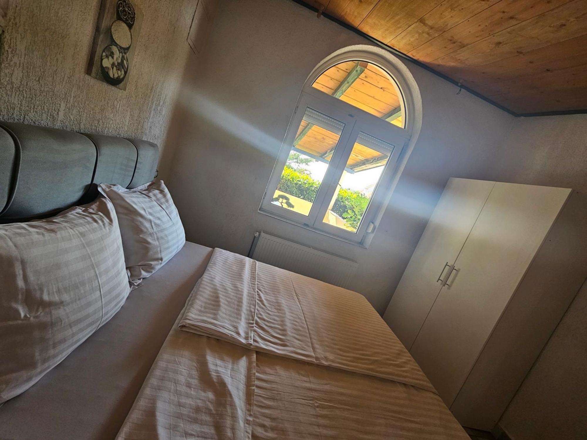 Apartmani Sanja Кленовица Экстерьер фото